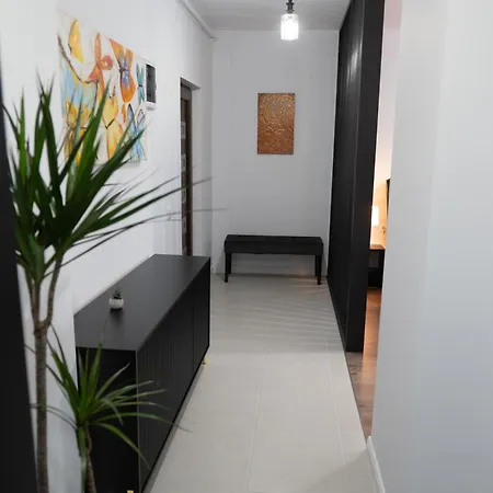 Uve & Apartment *