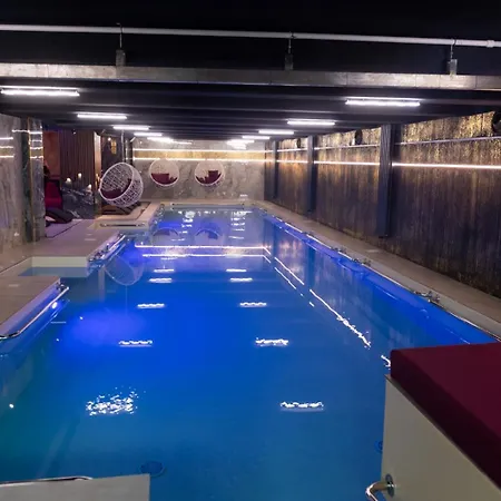 Uve & Apartment Piatra Neamt